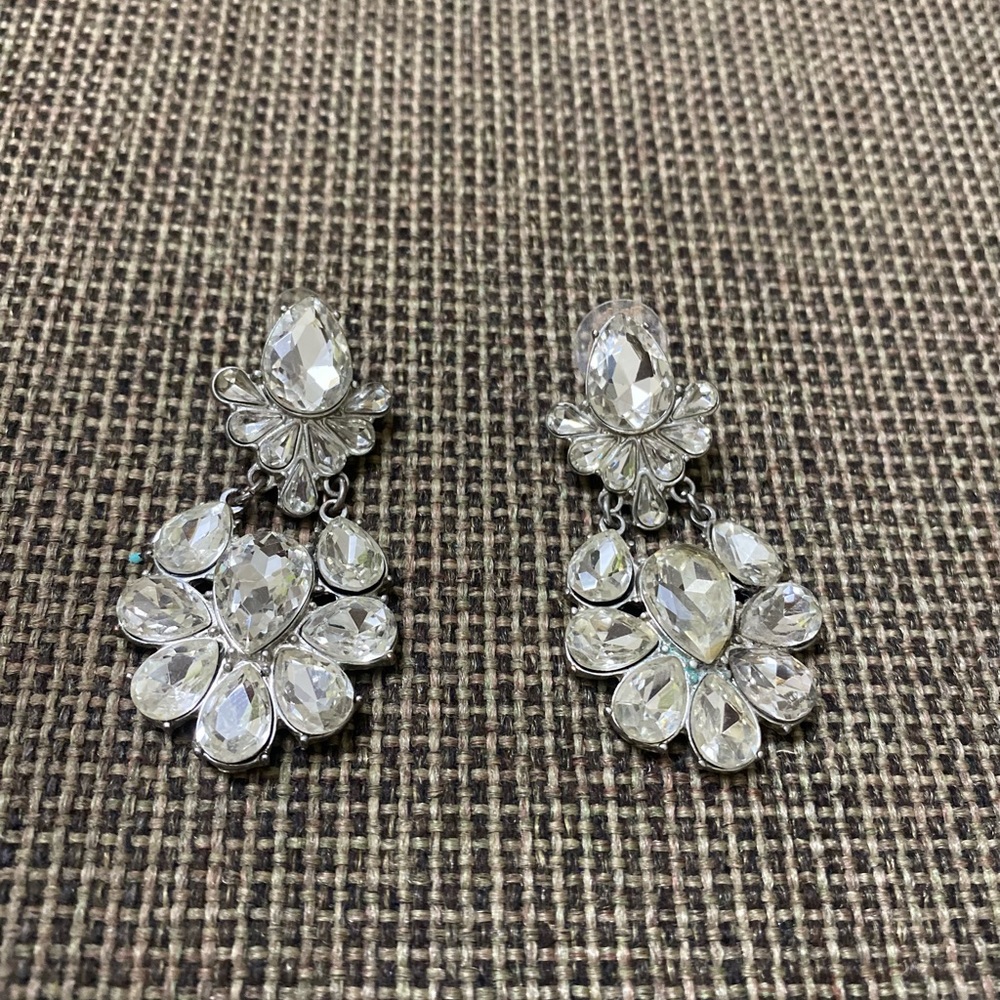 Forever new earrings - Picture 1 of 3